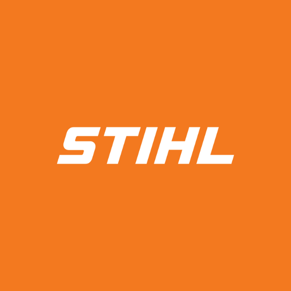 STIHL Logo auf orangefarbenem Hintergrund für Garten- und Landschaftspflegeprodukte.