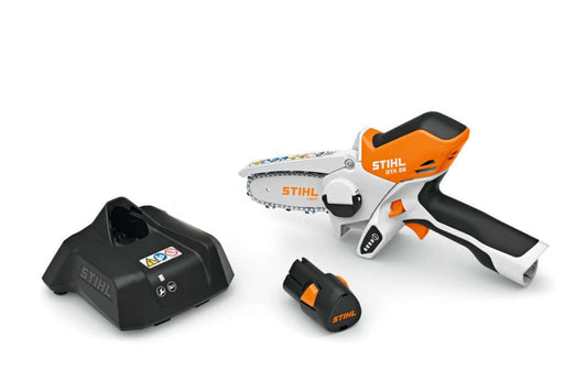 STIHL GTA 26 Set mit Akku AS 2 und Ladegerät AL 1 – Kompakter Akku-Gehölzschneider für Gartenarbeiten.