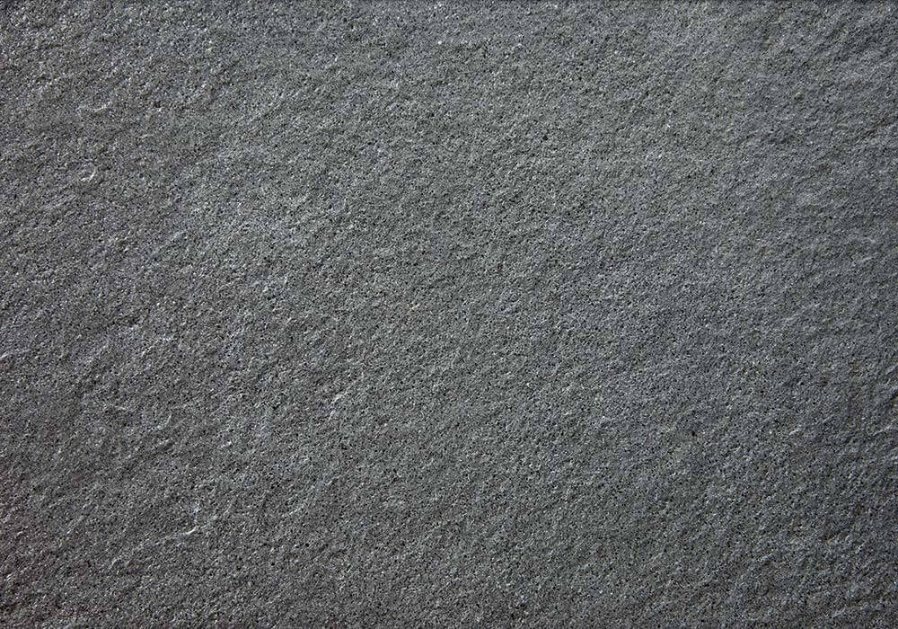 Terrassenplatte METTEN SPRING SORENO Schiefergrau – elegante Betonplatte in dunkler Natursteinoptik